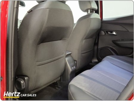 2023 Peugeot 2008 - thumbnail 13