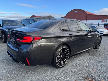 2023 BMW 5 Series - thumbnail 11