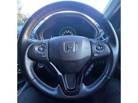 2017 Honda Vezel  €16,950 thumbnail