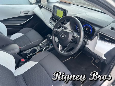 2019 Toyota Corolla HYBRID SOL H/B 4DR AUTO €21,750 thumbnail