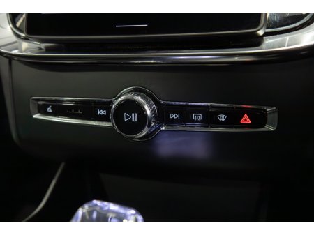 2025 Volvo XC90 T8 PHEV 455hp Plus (Dark Theme) €78,950 thumbnail