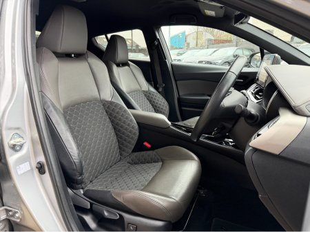 2023 Toyota C-HR HYBRID. .. #12 MONTH WARRANTY INCLUDED# .. FINANCE AVAILABLE €22,750 thumbnail