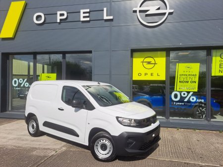 2024 Opel Combo  €17,950 thumbnail