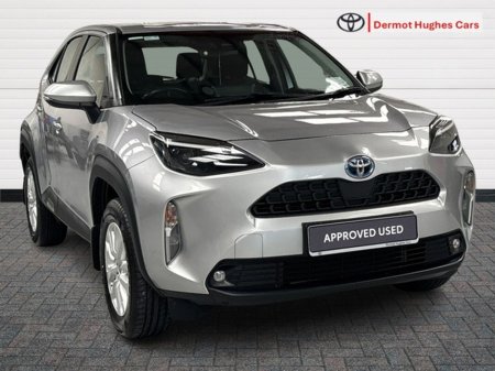 2022 Toyota Yaris Cross - thumbnail 1