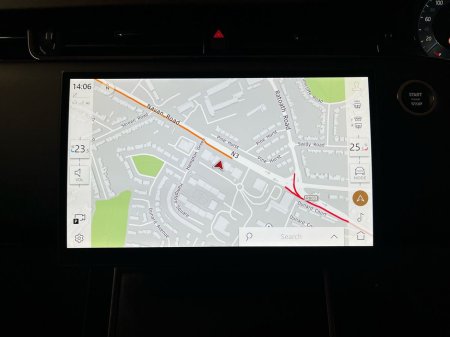 2025 Land Rover Range Rover Evoque Autobiography P300 AWD PHEV - HUGE SPEC - Reversing Camera - Panoramic Sunroof - Sat Nav - Climate Control - Electric Heated/Ventilated Memory Seats - Keyless Start - Apple CarPlay/Android Auto thumbnail