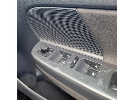 2008 Volkswagen Golf - thumbnail 10