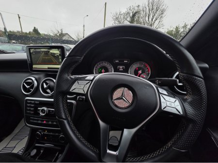 2015 Mercedes-Benz A Class A180  SUNFOOF PANO ROOF - HALF LEATHER HEATED SEATS - REV CAMERA - HI SPEC / SYSTEM LOW ROAD TAX BAND / SIMI DEALER €16,450 thumbnail