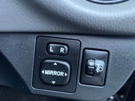 2019 Toyota Yaris 1.0 5DR LUNA thumbnail