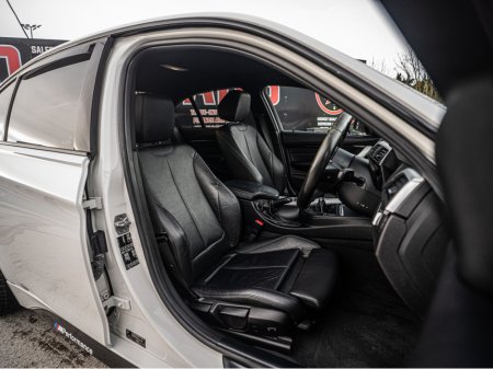 2016 BMW 3 Series - thumbnail 18