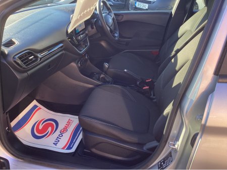 2022 Ford Fiesta - thumbnail 13