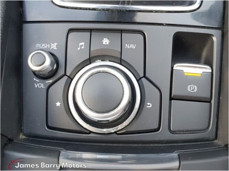 2017 Mazda Mazda3 1.5D 4DR (105ps) EXECUTIVE SE €10,950 thumbnail