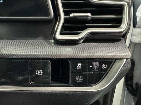 2023 Kia Sportage K3 Self Charging Hybrid €34,800 thumbnail