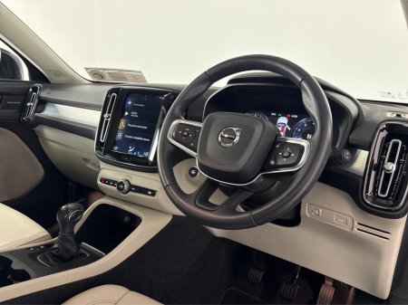 2020 Volvo XC40 - thumbnail 15