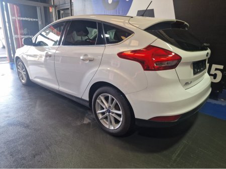 2015 Ford Focus - thumbnail 6