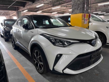 2020 Toyota C-HR SOL HYBRID AUTOMATIC 1.8 PETROL //HIGH SPEC//HALF LEATHER HEATED SEATS//KEYLESS ENTRY//ADAPTIVE CRUISE CONTROL//