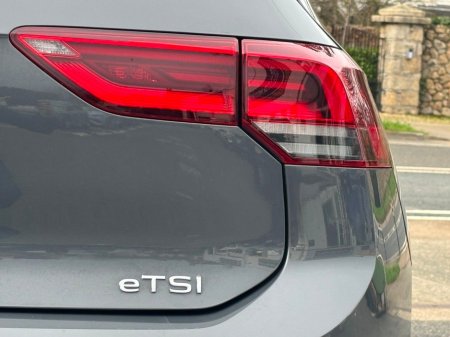 2022 Volkswagen Golf - thumbnail 23