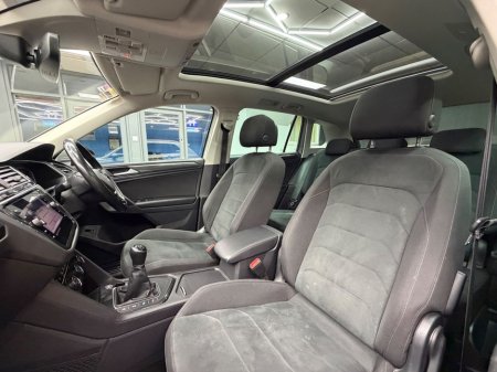 2019 Volkswagen Tiguan - thumbnail 29