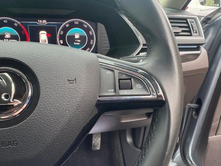 2019 Skoda Superb L&K 2.0tdi 150HP *Huge Spec* €24,950 thumbnail