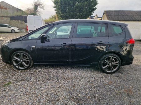 2016 Opel Zafira - view 3