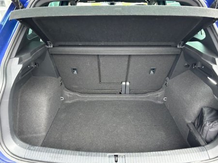 2023 Volkswagen Tiguan 2.0 TDI 150HP R-Line DSG D7F Automatic Mint €45,995 thumbnail