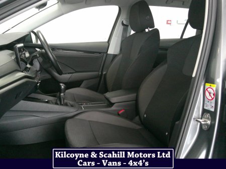 2023 Skoda Octavia - thumbnail 12