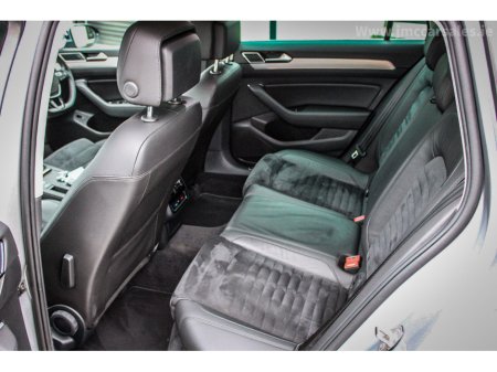 2018 Volkswagen Passat 1.6 TDI 120HP Highline €21,995 thumbnail