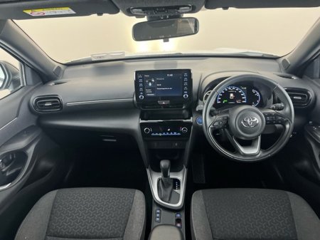 2023 Toyota Yaris Cross HYBRID LUNA SPORT €28,950 thumbnail
