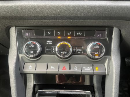 2021 Skoda Kodiaq 7S AMBITION 1.5 TSI 150BHP 150HP 5DR €28,950 thumbnail