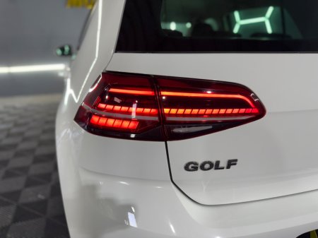 2018 Volkswagen Golf 1.4 TSI 3DR 150HP Highline €19,499 thumbnail