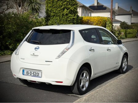 2015 Nissan Leaf - thumbnail 8
