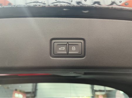 2023 Audi Q4 e-tron - thumbnail 9