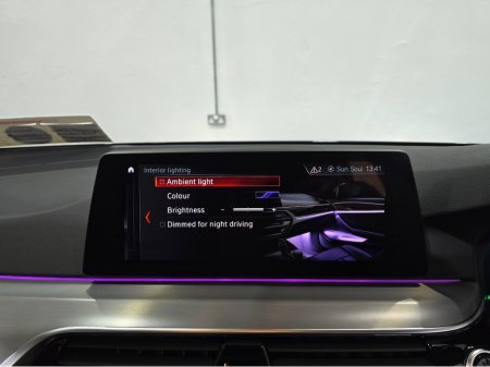 2018 BMW 5 Series - thumbnail 22