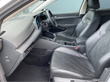 2021 Volkswagen Golf 211 STYLE 2.0 TDI  5DR LEATHER HIGH SPEC! €24,995 thumbnail