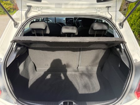 2017 Peugeot 208 - thumbnail 12