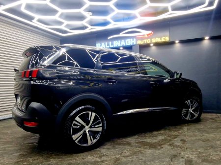 2023 Peugeot 5008 1.5 BlueHDi 130bhp Allure Auto €33,950 thumbnail