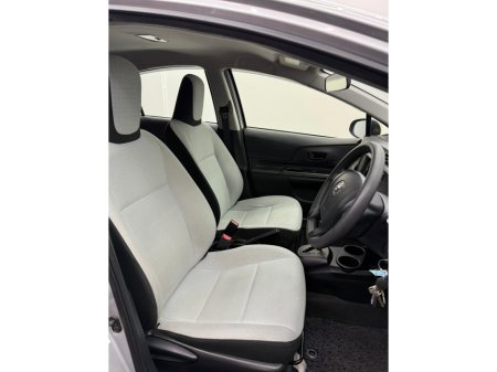 2016 Toyota Aqua - thumbnail 7