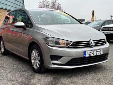 2014 Volkswagen Golf Plus - view 4