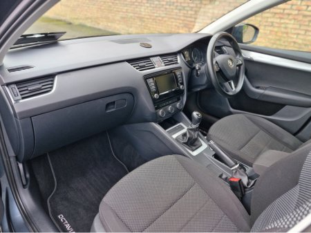 2016 Skoda Octavia - thumbnail 14