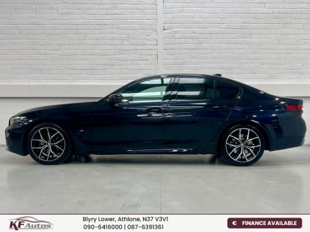 2022 BMW 5 Series - thumbnail 4