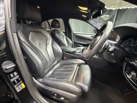 2019 BMW 5 Series - thumbnail 22