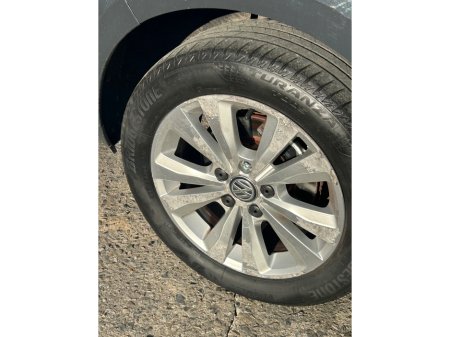 2013 Volkswagen Golf - thumbnail 5