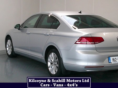 2016 Volkswagen Passat 1.6 TDI SE BUSINESS BLUEMOTION 120PS 4DR AUTO thumbnail