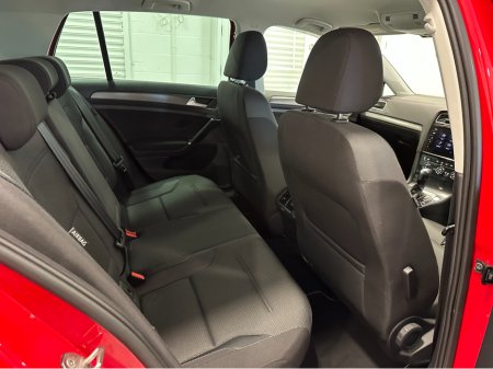 2020 Volkswagen Golf (201) COMFORTLINE 2.0TDI DSG LOW KMS VW/AUDI SPECIALISTS WWW.DENISDARCYCARS.IE €24,950 thumbnail