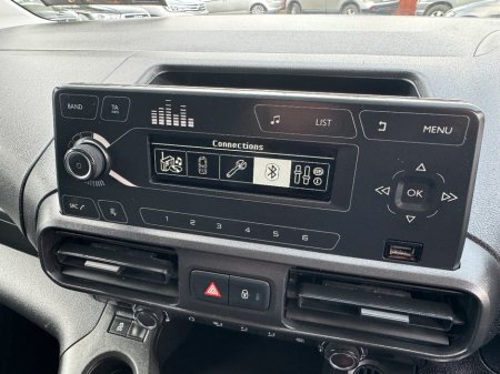 2022 Opel Combo - thumbnail 24