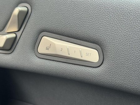 2022 BMW iX - thumbnail 6