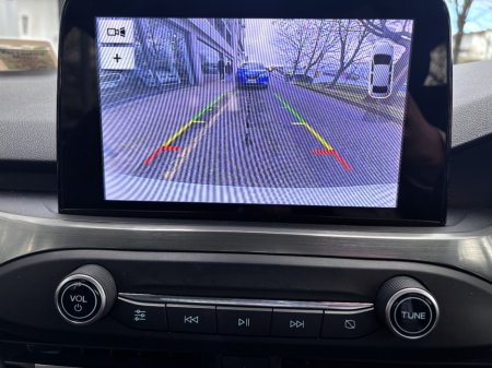 2019 Ford Focus - thumbnail 10