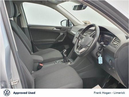 2023 Volkswagen Tiguan Allspace 7 SEATS - 2.0 TDI 122HP LIFE - CAMERA - FOLDING MIRRORS - CALL/TEXT LARRY 086-8366419 €41,900 thumbnail