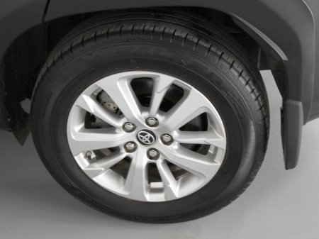 2024 Toyota Yaris - thumbnail 31