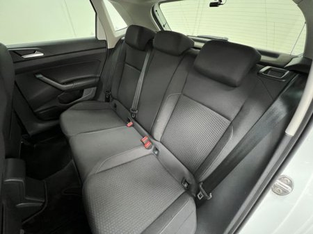 2018 Volkswagen Polo - view 4