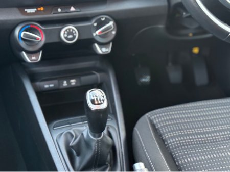 2018 Kia Stonic K2 - 1.4 PETROL - AUTO - 12M WARRANTY - CAR: 1596 €12,950 thumbnail